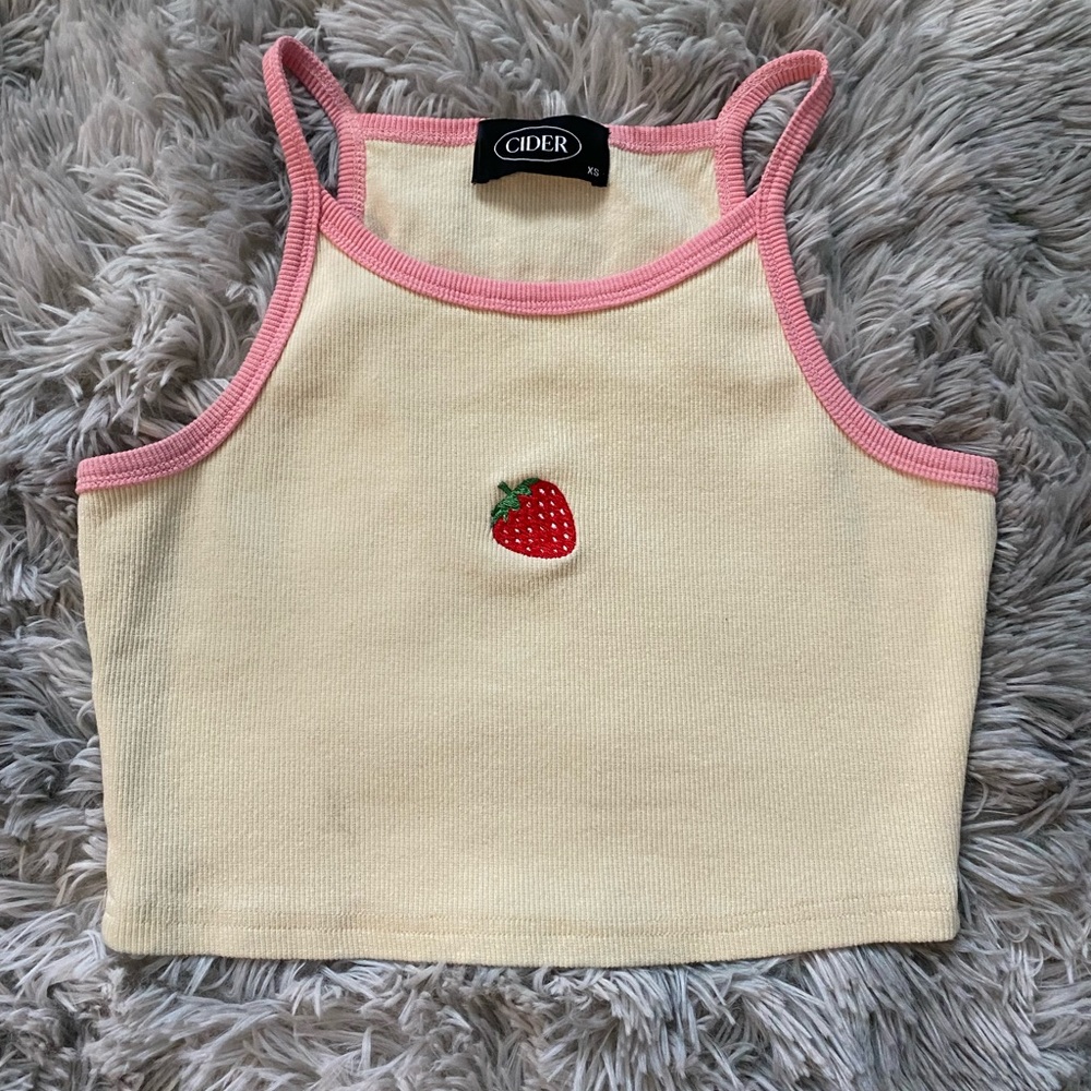 CIDER STRAWBERRY TANK